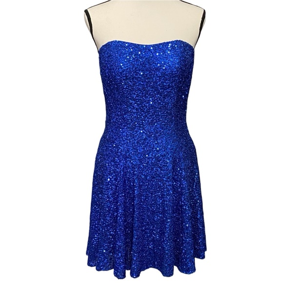 La Femme Royal Blue Strapless Sequin Mini Dress Size 6 - Picture 1 of 11
